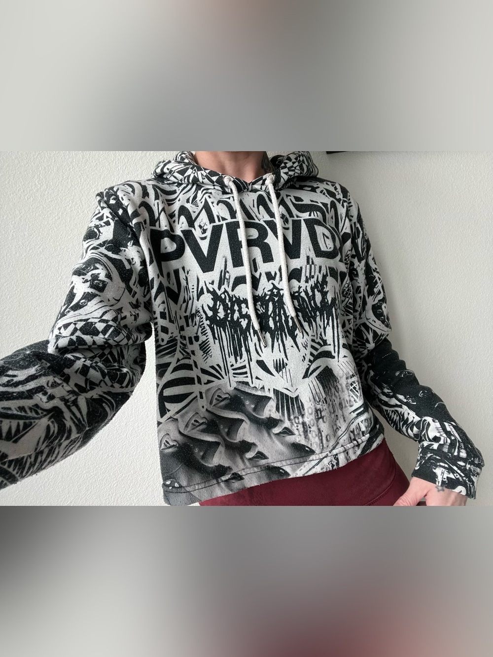 Dissonance Black & White Graphic Streetwear Cropped Hoodie, trippy, futuristic